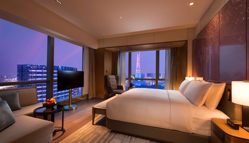 Suite ejecutiva, 1 cama de matrimonio grande, vistas al río