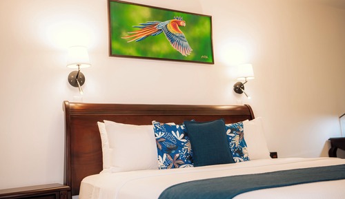 Deep Sleep Junior Suite, Cama King y Bañera