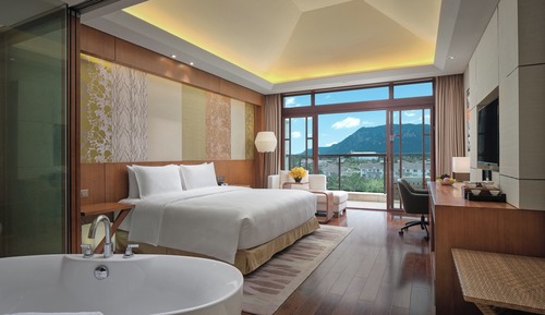 Suite, 1 habitación, balcón, vistas al jardín