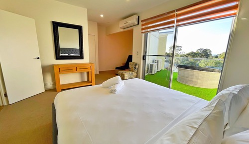 Apartamento ejecutivo, 3 habitaciones, balcón