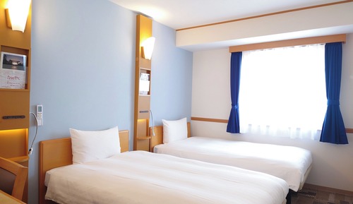 Habitación estándar con 2 camas individuales, fumadores