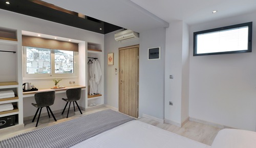 Suite estudio junior, 1 cama de matrimonio, terraza, vistas a la montaña