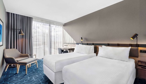 Habitación Premier, 2 camas de matrimonio, vistas a la ciudad