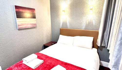 Habitación estándar doble, 1 cama doble, no fumadores, baño privado