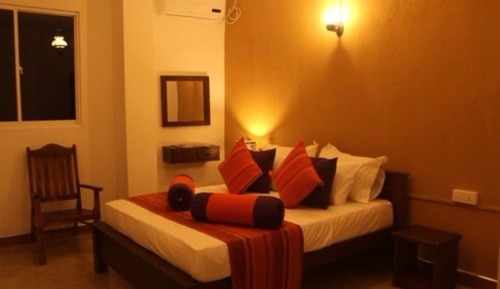 Habitación estándar con 1 cama doble o 2 individuales