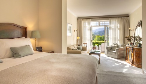 Terrace Signature Suite