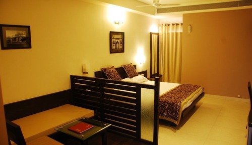 Grand Executive Room