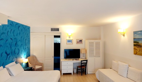 Apartamento, 1 habitación, patio, en la zona del jardín