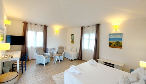 Suite estudio junior, 1 cama de matrimonio