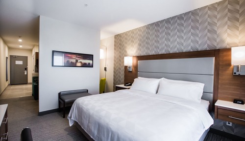 Suite, 1 cama de matrimonio grande con sofá cama