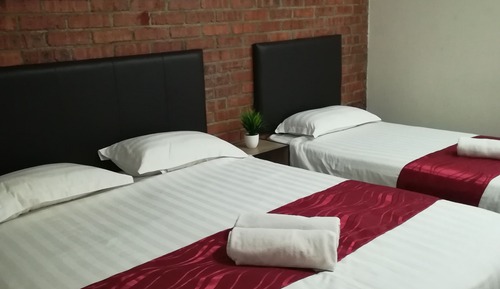 Deluxe Family Room 