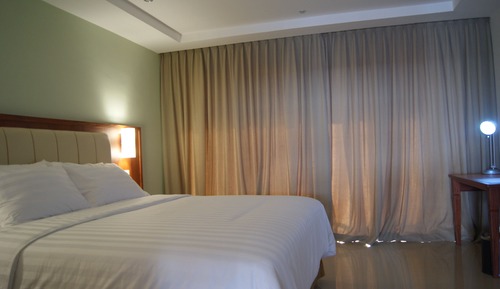 Deluxe Double Bed
