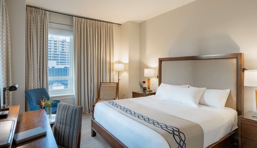 Deluxe Room, 1 King Bed (Deluxe King)