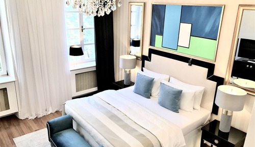 Presidential Suite, 3 Bedrooms, 2 Bathrooms (Market Square view, 180 m2)