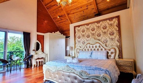 Suite Room