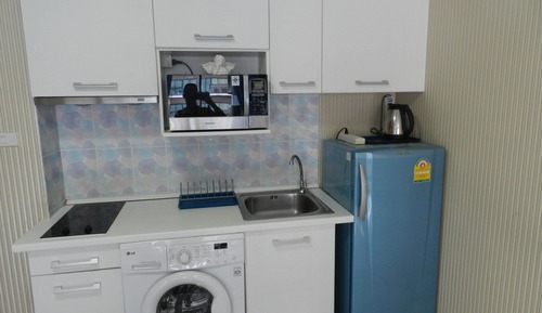 Apartamento de diseño, 1 habitación, frigorífico y microondas, vistas a la piscina