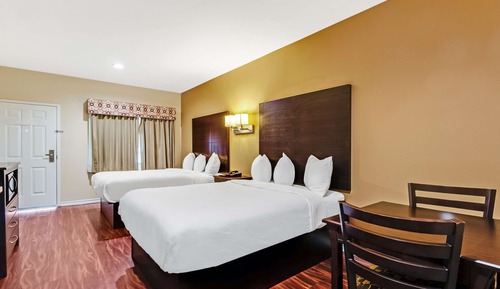 Habitación, 2 camas de matrimonio, fumadores, cocina básica