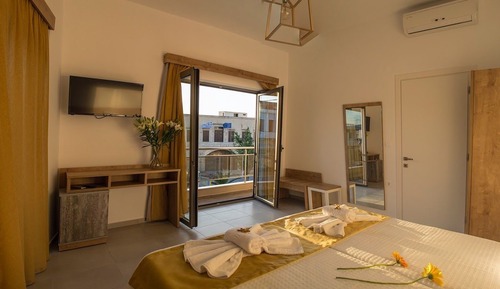 Apartamento familiar, 1 habitación, vistas parciales al mar