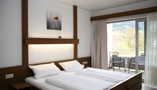 Habitación familiar, balcón (Main Building)