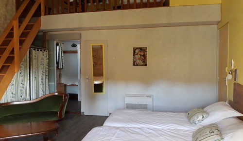 Habitación familiar, varias camas, no fumadores, vistas al parque