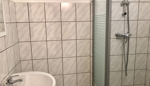 Habitación triple económica, 1 habitación, baño compartido