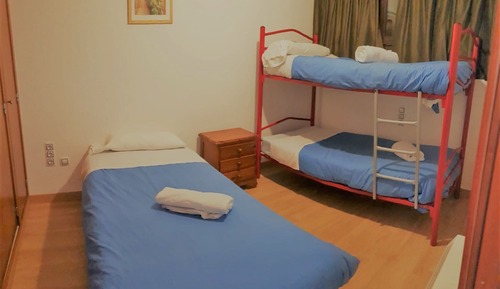 Apartamento superior, 2 habitaciones, vistas a la montaña, junto a la pista de esquí (Zona Baja)
