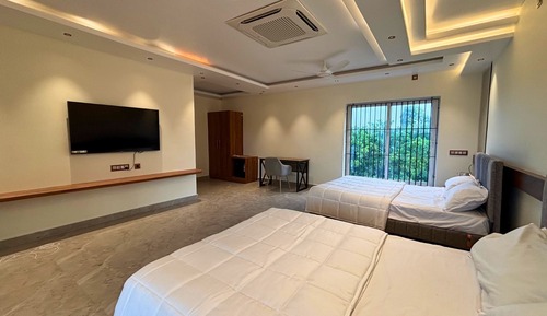 Comfort Twin Room