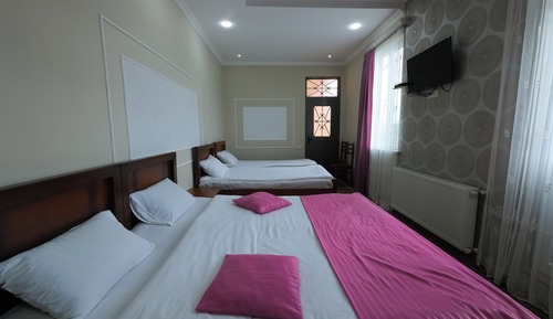 Triple Room, Balcony, Garden View