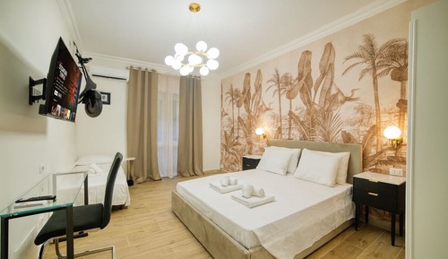 Deluxe Triple Room