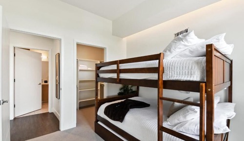 Condo, 2 Bedrooms, Mountain View