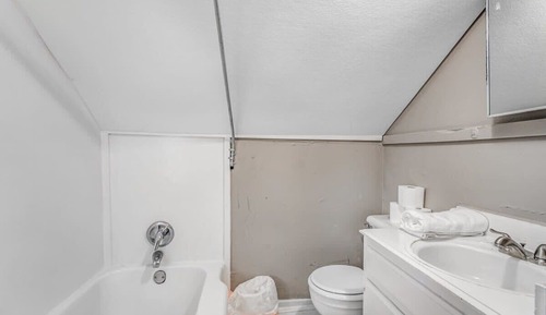 House, Multiple Beds, Patio, Garden View (Browning Nest)
