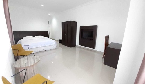 Villa Aries Utama
