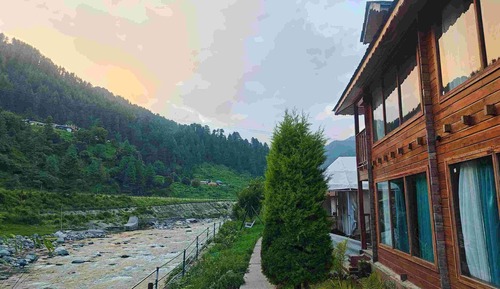 Superior Cottage, Balcony, River View