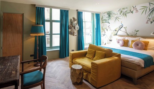 Classy Room