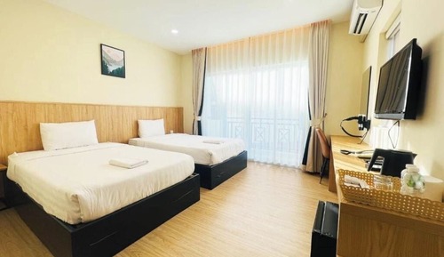 Deluxe Twin Room