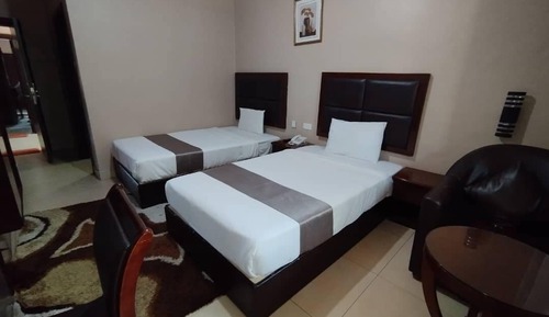 Suite, Balcony, Garden View