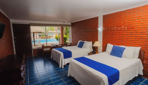 Standard Quadruple Room, 2 Double Beds, Air conditioning, Courtyard View