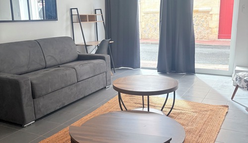 Comfort Apartment, City View