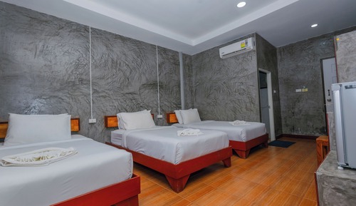 Deluxe Triple Room