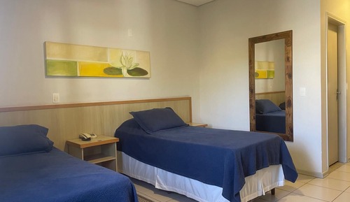 Habitación estándar con 2 camas individuales, vistas a la ciudad