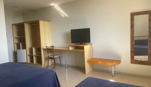 Habitación triple Deluxe, balcón, vistas a la piscina