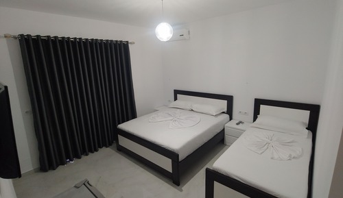 Deluxe Triple Room, Balcony, City View