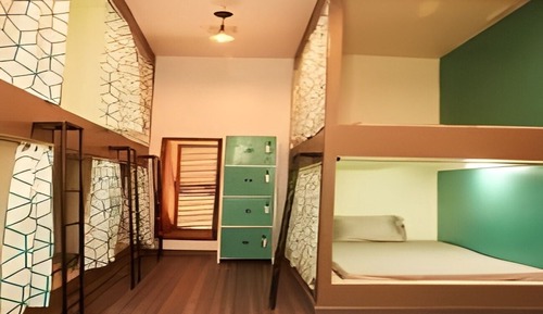 Shared Single Bed in Female Dorm