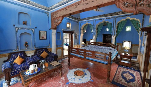 Traditional Suite, Courtyard View
