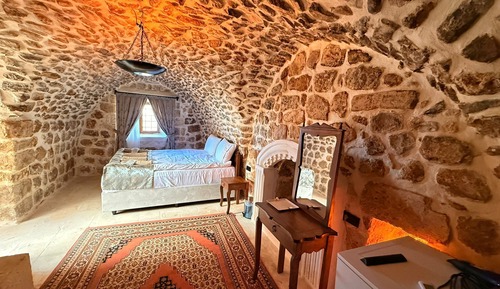 Deluxe Suite, City View