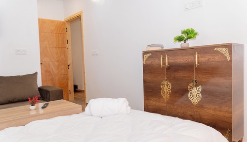 Habitación Confort con 1 cama doble o 2 individuales