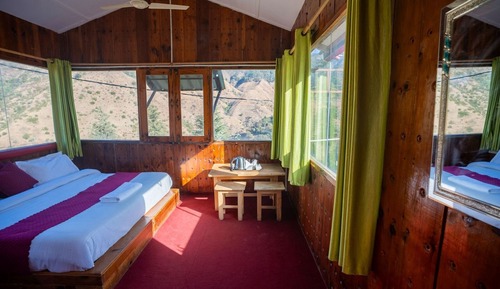 Basic Double Room, Balcony, Mountain View