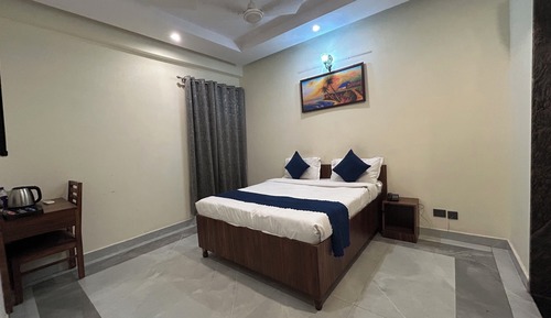 Superior Double Room, City View