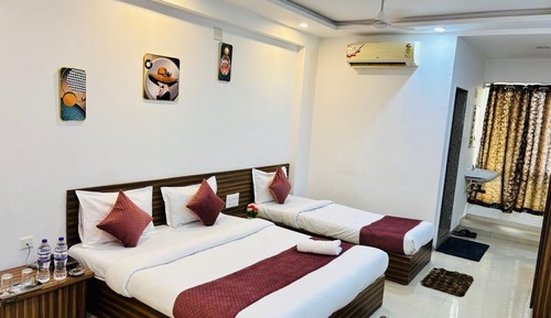 Deluxe Double or Twin Room, City View