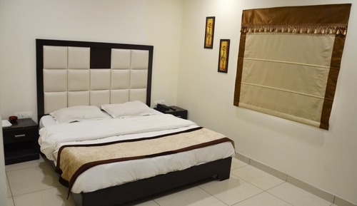 Deluxe Double Room, City View